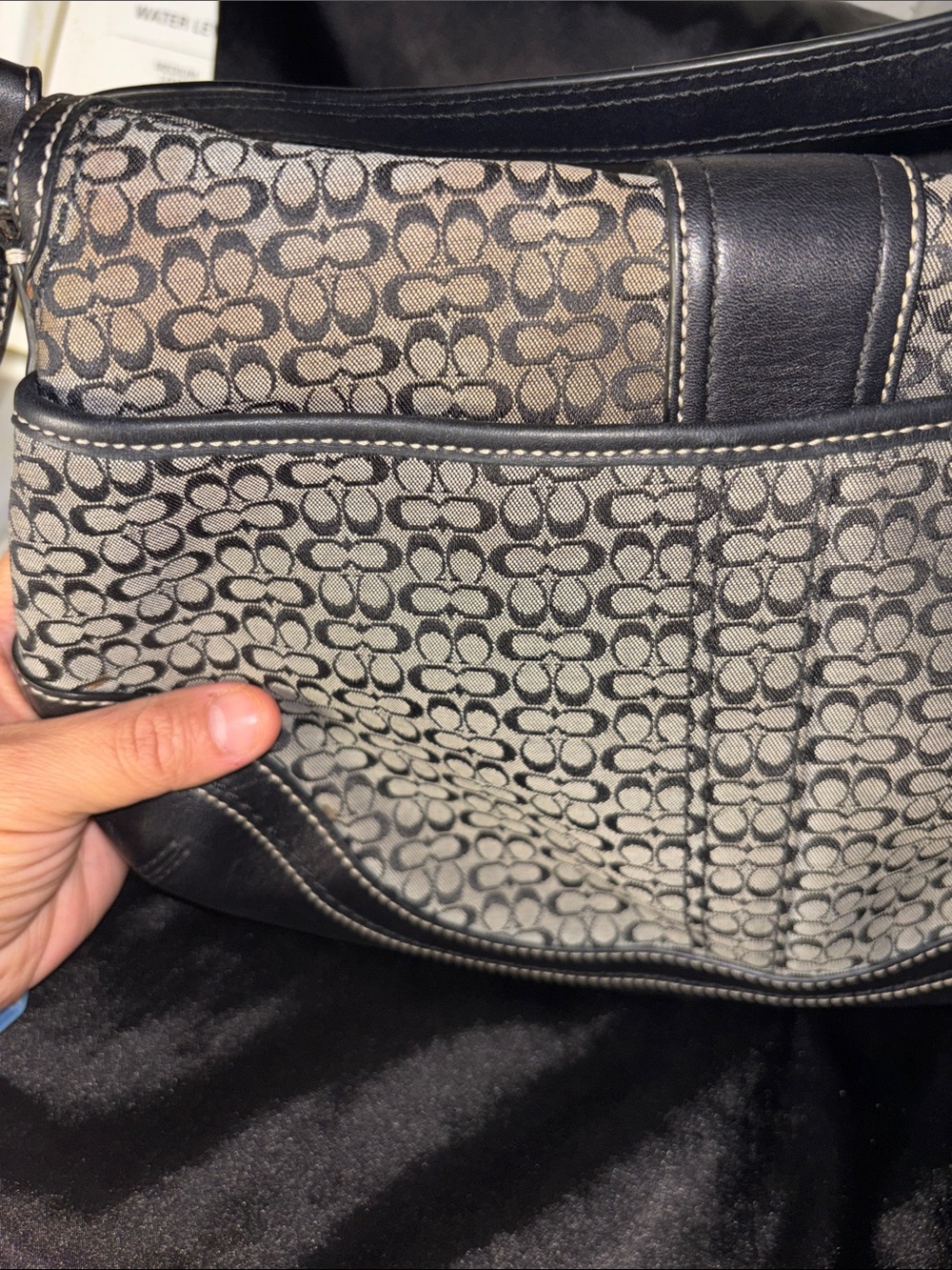 Stains Coach Soho signature monogram jacquard shoulder bag with leather trim - Picture 6 of 11